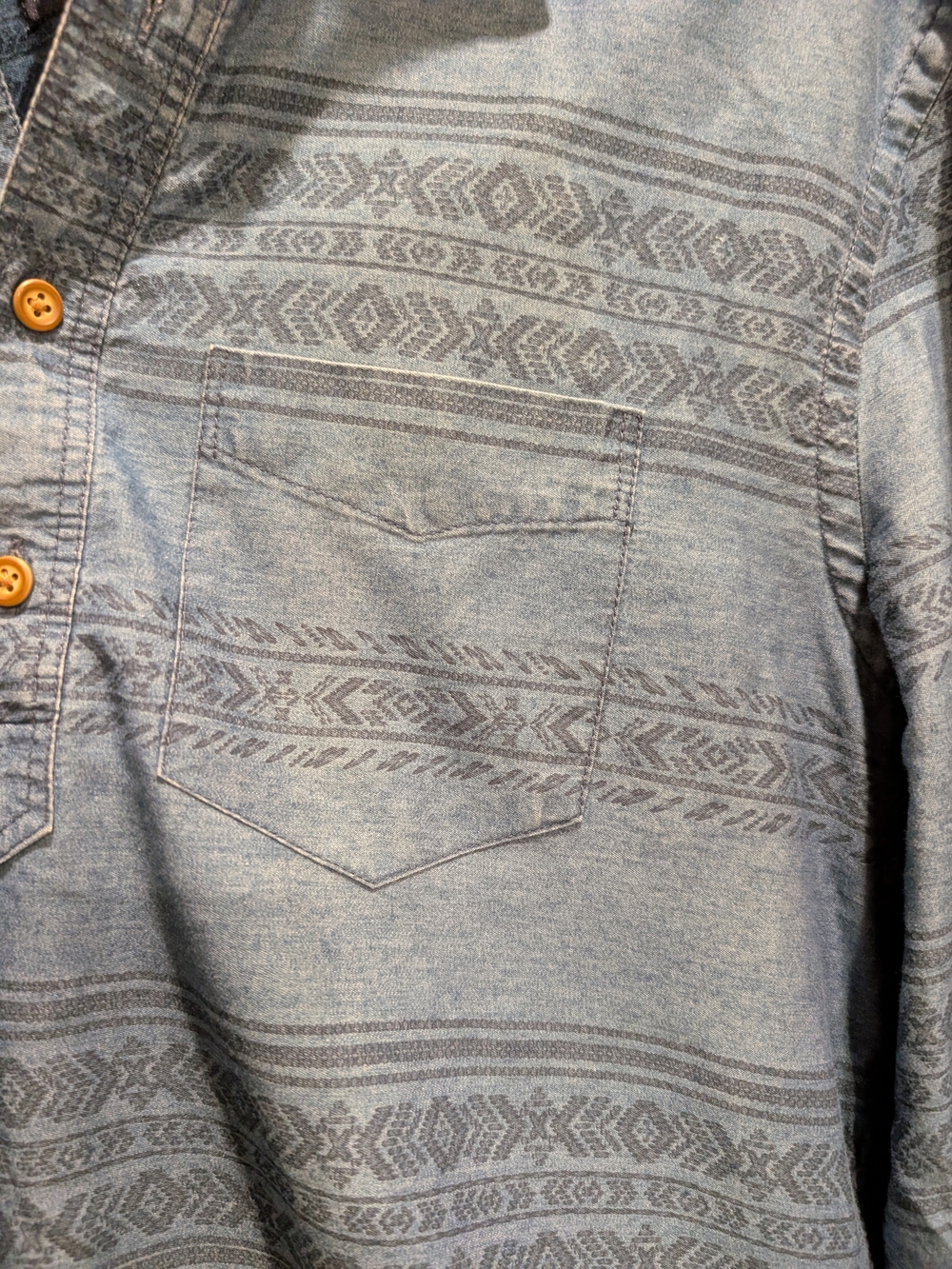 American Eagle Men’s M Chambray Southwestern Print Popover Shirt 100% Cotton - Picture 4 of 7